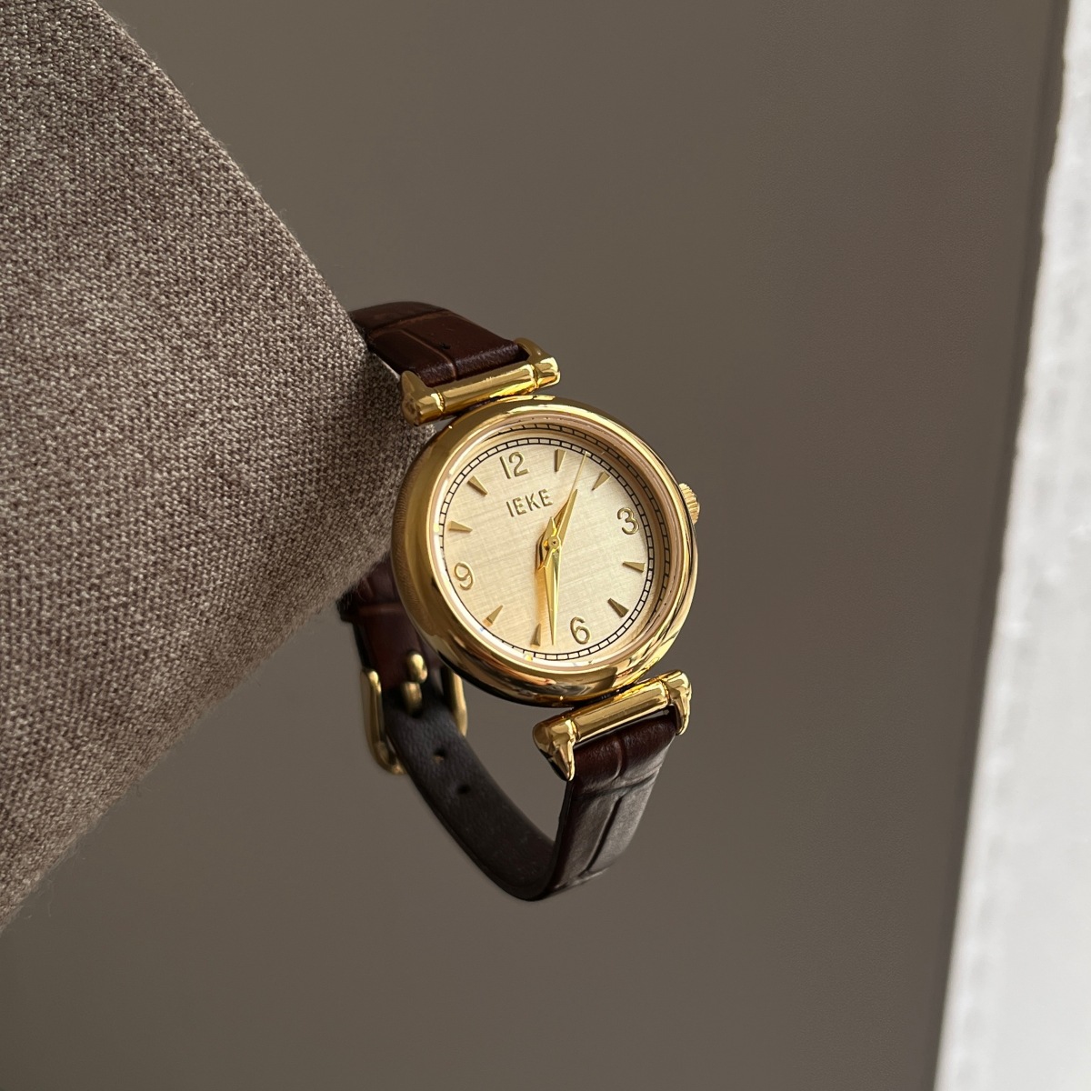 Vintage Style Luxury Watch Hig - Luxury Watch With Leather Strap ulasan dan harga