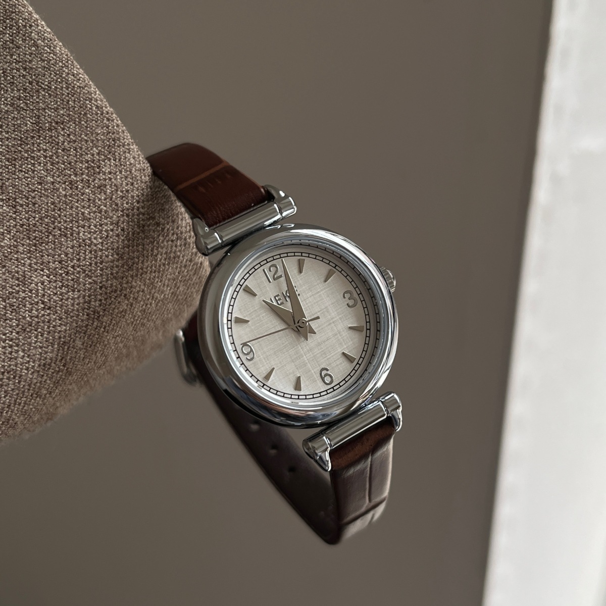 Vintage Style Luxury Watch Hig - Luxury Watch With Leather Strap ulasan dan harga