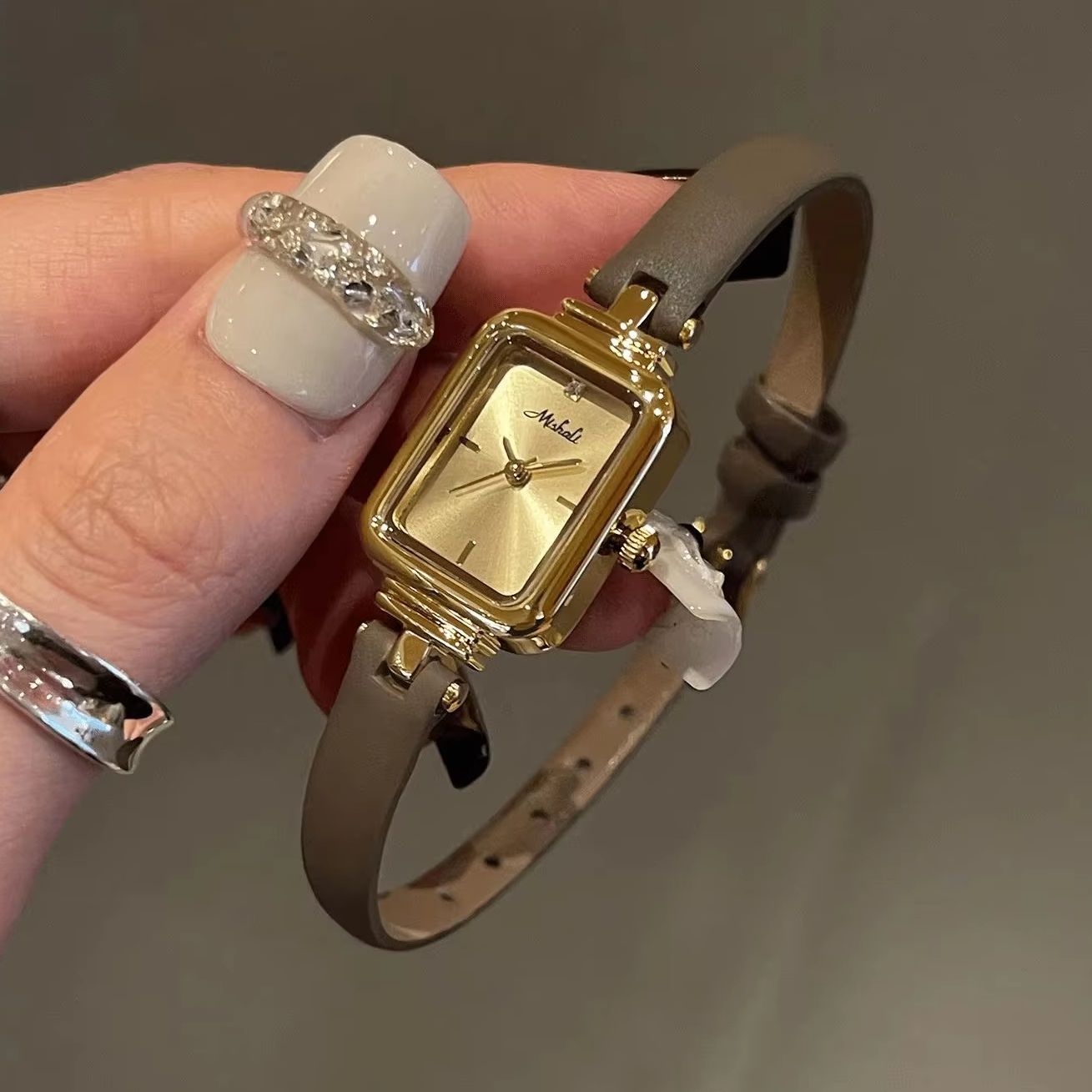 Luxury Vintage Women Watch Gen - Luxury Watch With Leather Strap ulasan dan harga