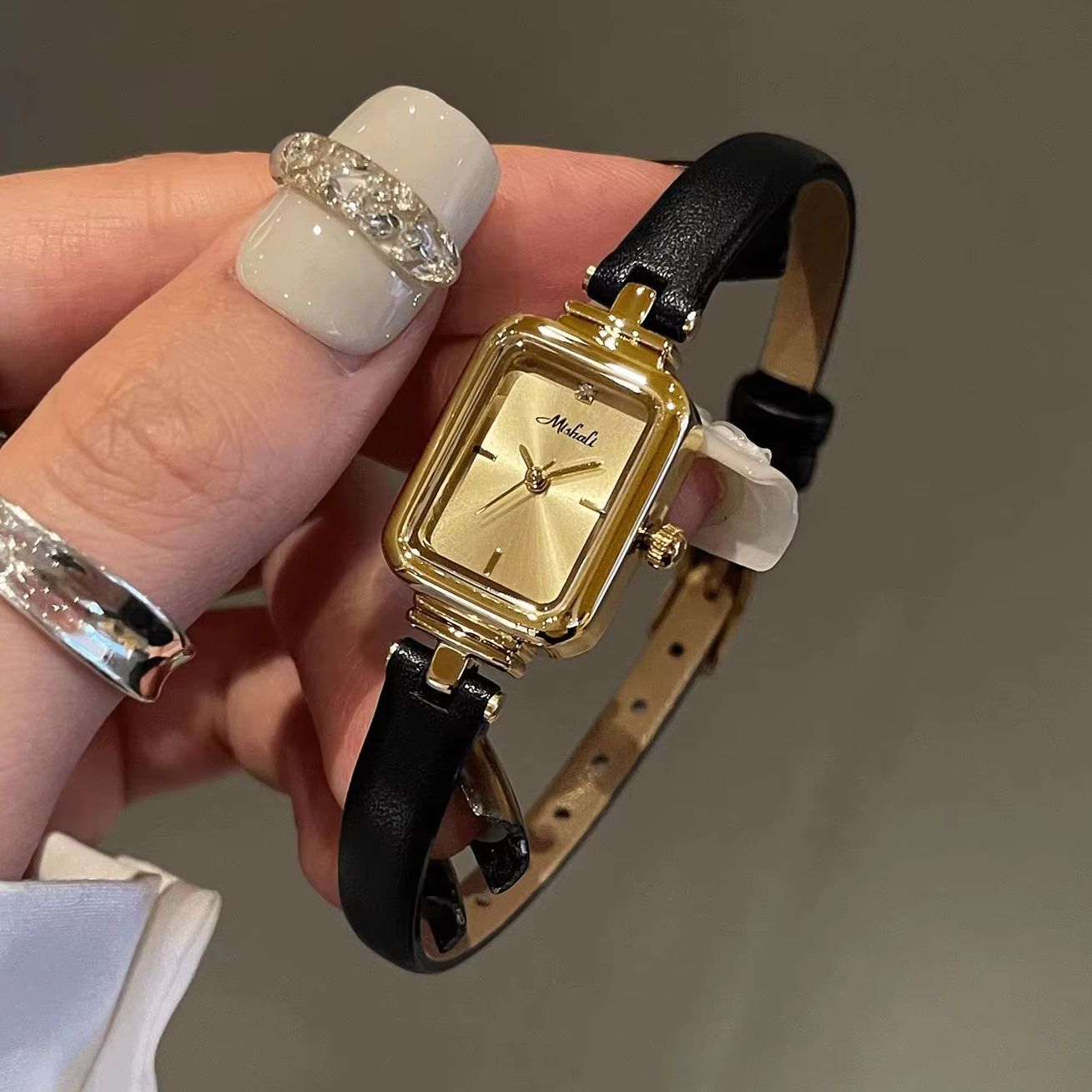 Luxury Vintage Women Watch Gen - Luxury Watch With Leather Strap ulasan dan harga