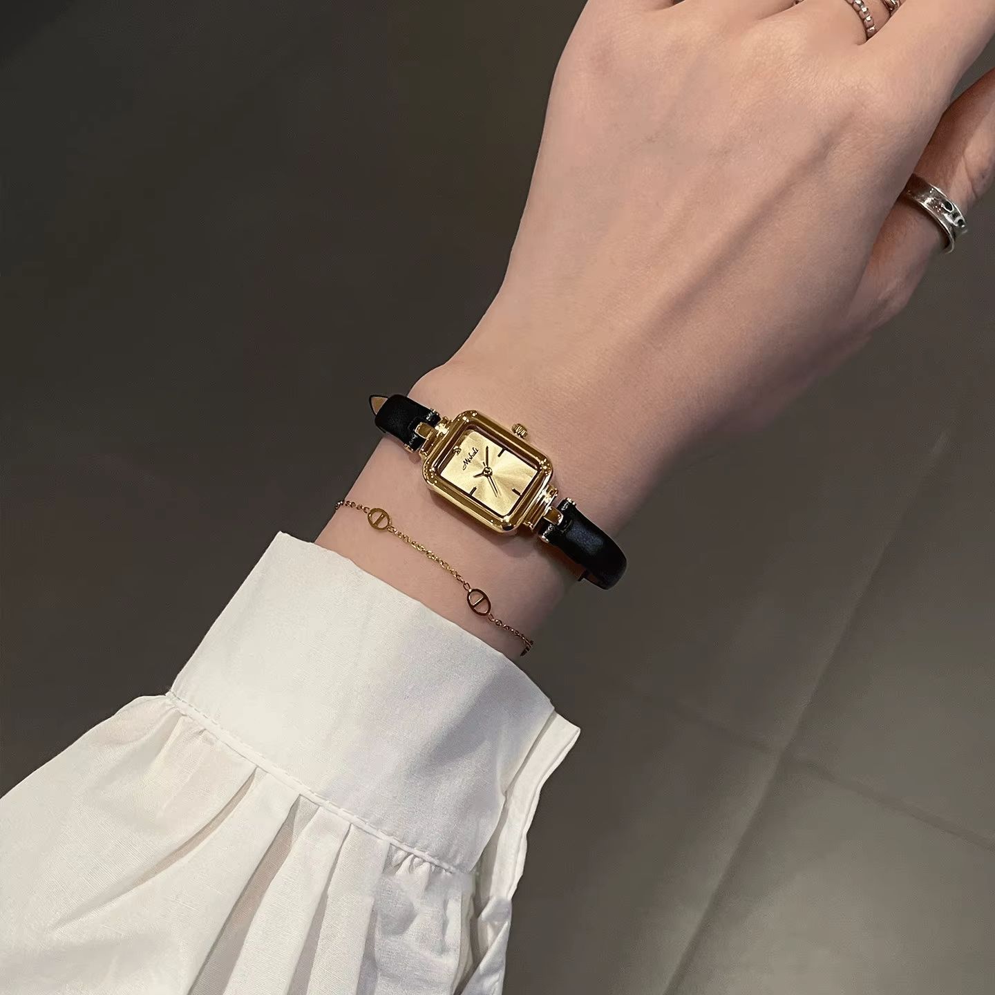 Luxury Vintage Women Watch Gen - Luxury Watch With Leather Strap ulasan dan harga