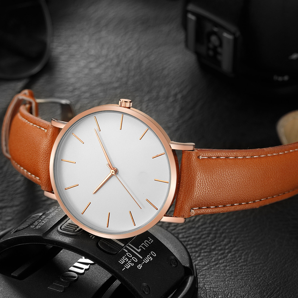Simple Style Analog Quartz Men - Luxury Watch Mockup ulasan dan harga